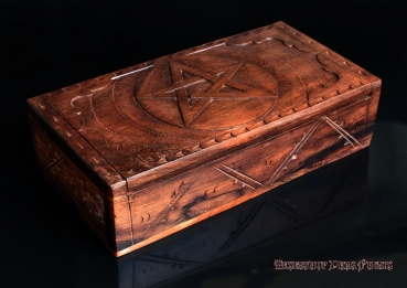 Hexenshop Dark Phönix Holzkästchen mit Pentagramm